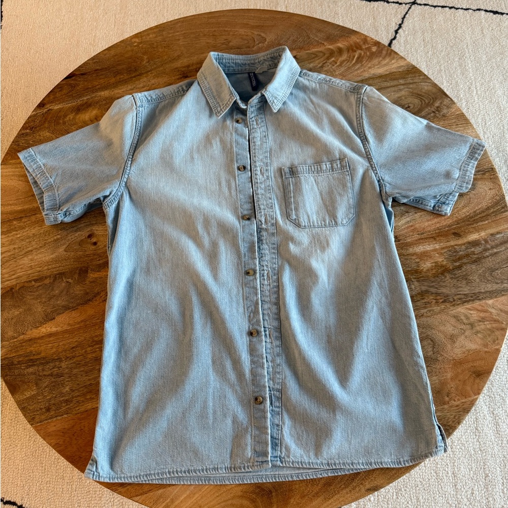 H&M Light Blue Casual Button Down Shirt